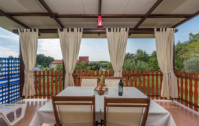 Pet friendly Cottage in Funtana